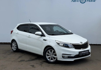 Подержанный автомобиль Kia Rio Sedan 2015 года (3 фото)