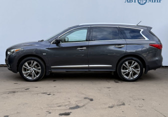 Подержанный автомобиль Infiniti QX60 2014 года (8 фото)