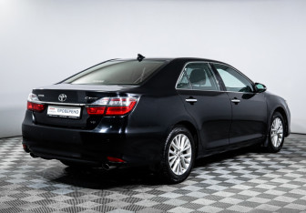Подержанный автомобиль Toyota Camry Sedan 2015 года (5 фото)