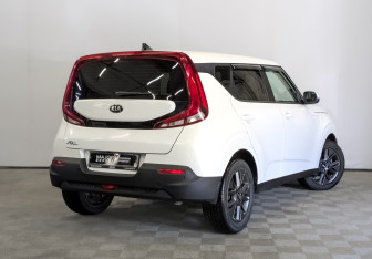 Подержанный автомобиль Kia Soul 2021 года (5 фото)