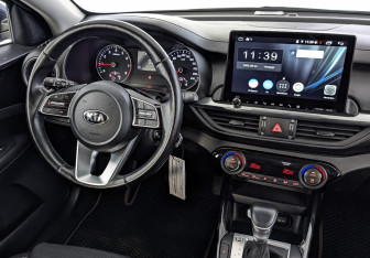 Подержанный автомобиль Kia Cerato Sedan 2020 года (28 фото)