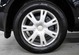 Подержанный автомобиль Volkswagen Touareg 2009 года (23 фото)