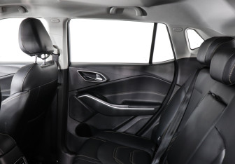 Подержанный автомобиль Москвич 3 2023 года (12 фото)