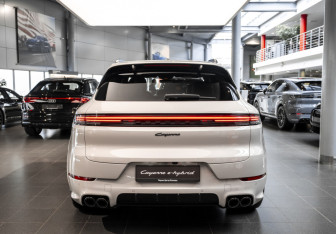 Новый Porsche Cayenne 2025 (8 фото)