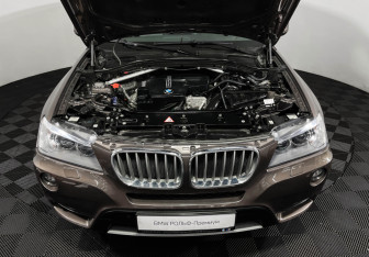 Подержанный автомобиль BMW X3 2014 года (10 фото)