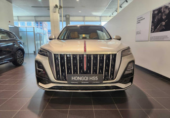 Новый Hongqi HS5 2024 (5 фото)