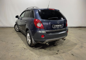 Подержанный автомобиль Opel Antara 2008 года (7 фото)