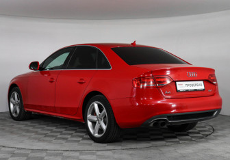 Подержанный автомобиль Audi A4 Sedan 2008 года (7 фото)