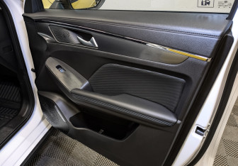 Подержанный автомобиль Haval Jolion 2024 года (23 фото)