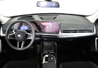 Новый BMW X1 2026 (11 фото)