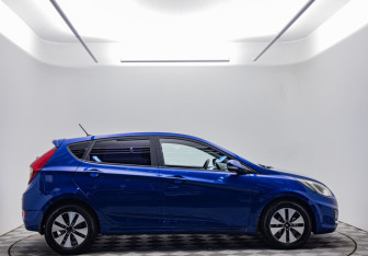 Подержанный автомобиль Hyundai Solaris Hatchback 2011 года (4 фото)