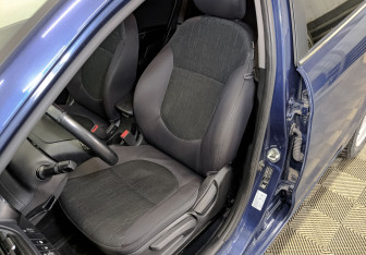 Подержанный автомобиль Kia Rio Sedan 2016 года (20 фото)