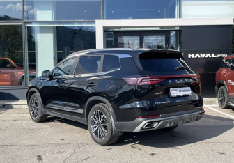 Подержанный автомобиль Chery Tiggo 8 Pro Max 2024 года (7 фото)