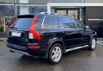 Подержанный автомобиль Volvo XC90 2014 года (5 фото)