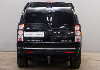 Подержанный автомобиль Land Rover Discovery 2012 года (7 фото)