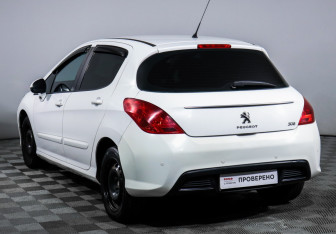 Подержанный автомобиль Peugeot 308 Hatchback 2012 года (7 фото)