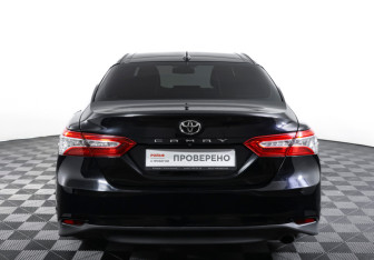 Подержанный автомобиль Toyota Camry Sedan 2020 года (6 фото)