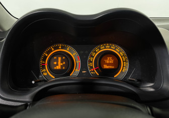 Подержанный автомобиль Toyota Corolla Sedan 2008 года (11 фото)