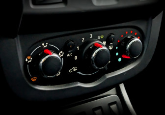 Подержанный автомобиль Renault Duster 2019 года (25 фото)