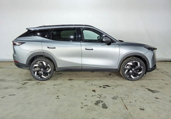 Подержанный автомобиль Omoda C7 2025 года (8 фото)