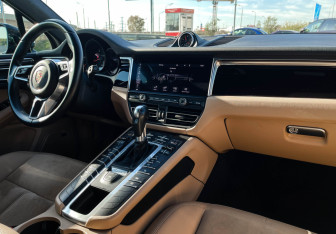 Подержанный автомобиль Porsche Macan 2020 года (9 фото)