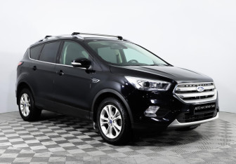 Подержанный автомобиль Ford Kuga 2018 года (2 фото)
