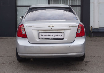 Подержанный автомобиль Chevrolet Lacetti Sedan 2008 года (6 фото)