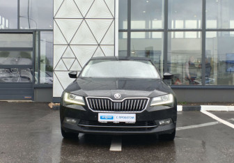 Подержанный автомобиль Skoda Superb Liftback 2018 года (2 фото)