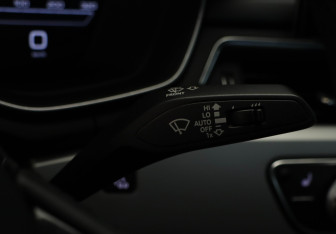 Подержанный автомобиль Audi A4 Sedan 2021 года (14 фото)