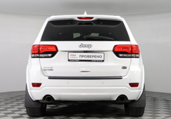 Подержанный автомобиль Jeep Grand Cherokee 2013 года (6 фото)