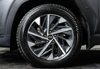 Подержанный автомобиль Hyundai Tucson 2021 года (10 фото)