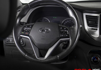 Подержанный автомобиль Hyundai Tucson 2016 года (13 фото)