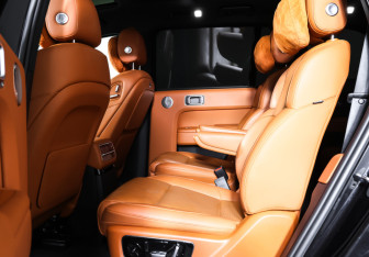 Подержанный автомобиль LiXiang L9 2023 года (12 фото)