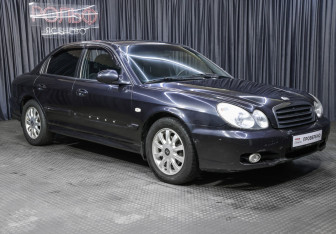 Подержанный автомобиль Hyundai Sonata 2008 года (3 фото)