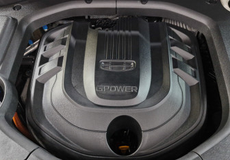 Подержанный автомобиль Geely Atlas Pro 2022 года (9 фото)