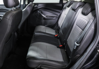 Подержанный автомобиль Ford Kuga 2017 года (12 фото)