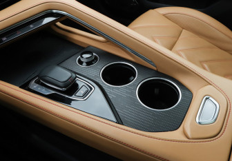 Подержанный автомобиль Zeekr 001 2023 года (15 фото)