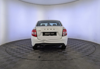 Подержанный автомобиль LADA (ВАЗ) Granta Sedan 2023 года (6 фото)