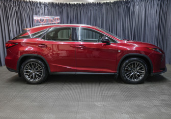 Подержанный автомобиль Lexus RX 2018 года (4 фото)