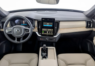Новый Volvo XC90 2025 (10 фото)