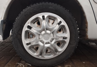 Подержанный автомобиль Datsun on-DO 2014 года (13 фото)