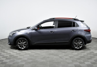 Подержанный автомобиль Kia Rio Hatchback 2021 года (3 фото)