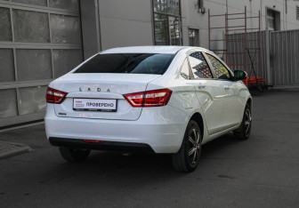 Подержанный автомобиль LADA (ВАЗ) Vesta Sedan 2020 года (4 фото)