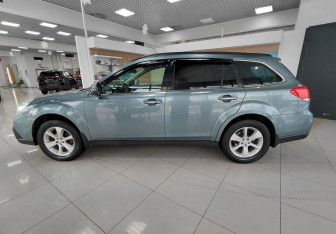 Подержанный автомобиль Subaru Outback Wagon 2012 года (8 фото)