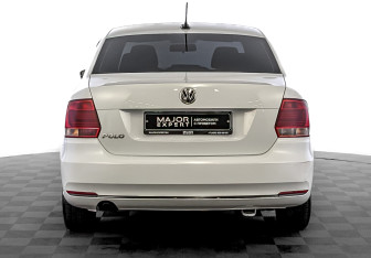 Подержанный автомобиль Volkswagen Polo Sedan 2018 года (6 фото)