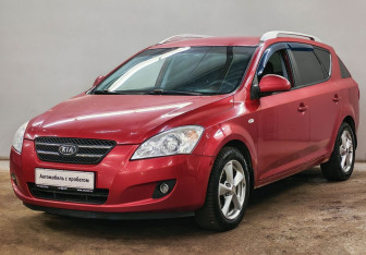 Подержанный автомобиль Kia Ceed Wagon 2008 года (1 фото)