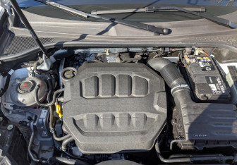 Подержанный автомобиль Audi Q3 2025 года (9 фото)