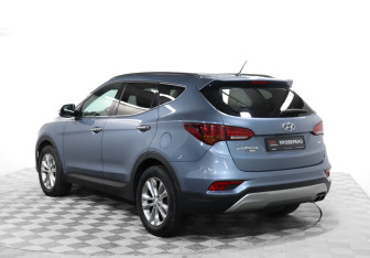 Подержанный автомобиль Hyundai Santa Fe 2015 года (7 фото)