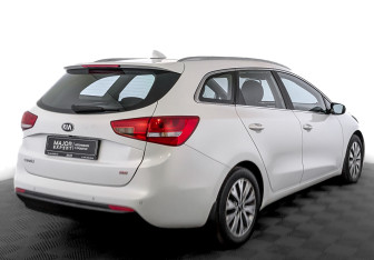 Подержанный автомобиль Kia Ceed Wagon 2017 года (5 фото)