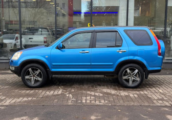 Подержанный автомобиль Honda CR-V 2004 года (5 фото)